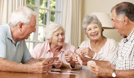 Für die Betreuung und Pflege sind kompetente Pflegekräfte 24 Stunden im Haus präsent